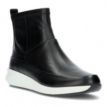 CLARKS UN RIO FREE ANKLE BOOTS BLACK